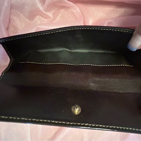 Gucci Brown and Tan Wallet with Iconic Monogram - Picture 6 of 16